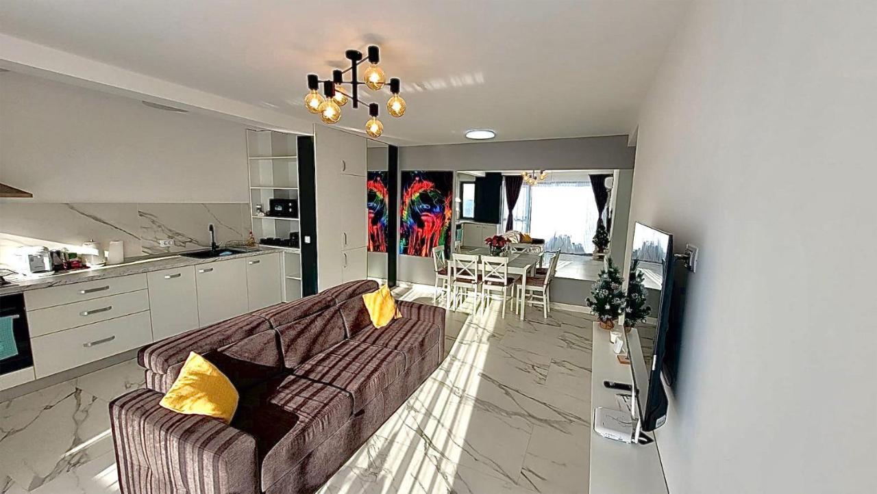 Magic Mirror Apartment Satu Mare Luaran gambar